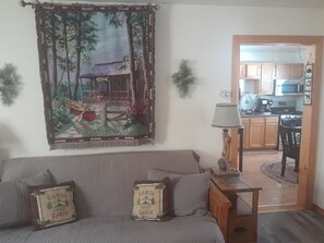 TV, fireplace, offices