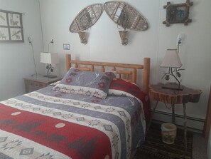 1 bedroom, desk, free WiFi, bed sheets