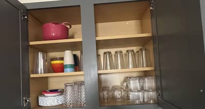 Cozy spacious modern guest house in charming Queen Creek with AC & WiFi