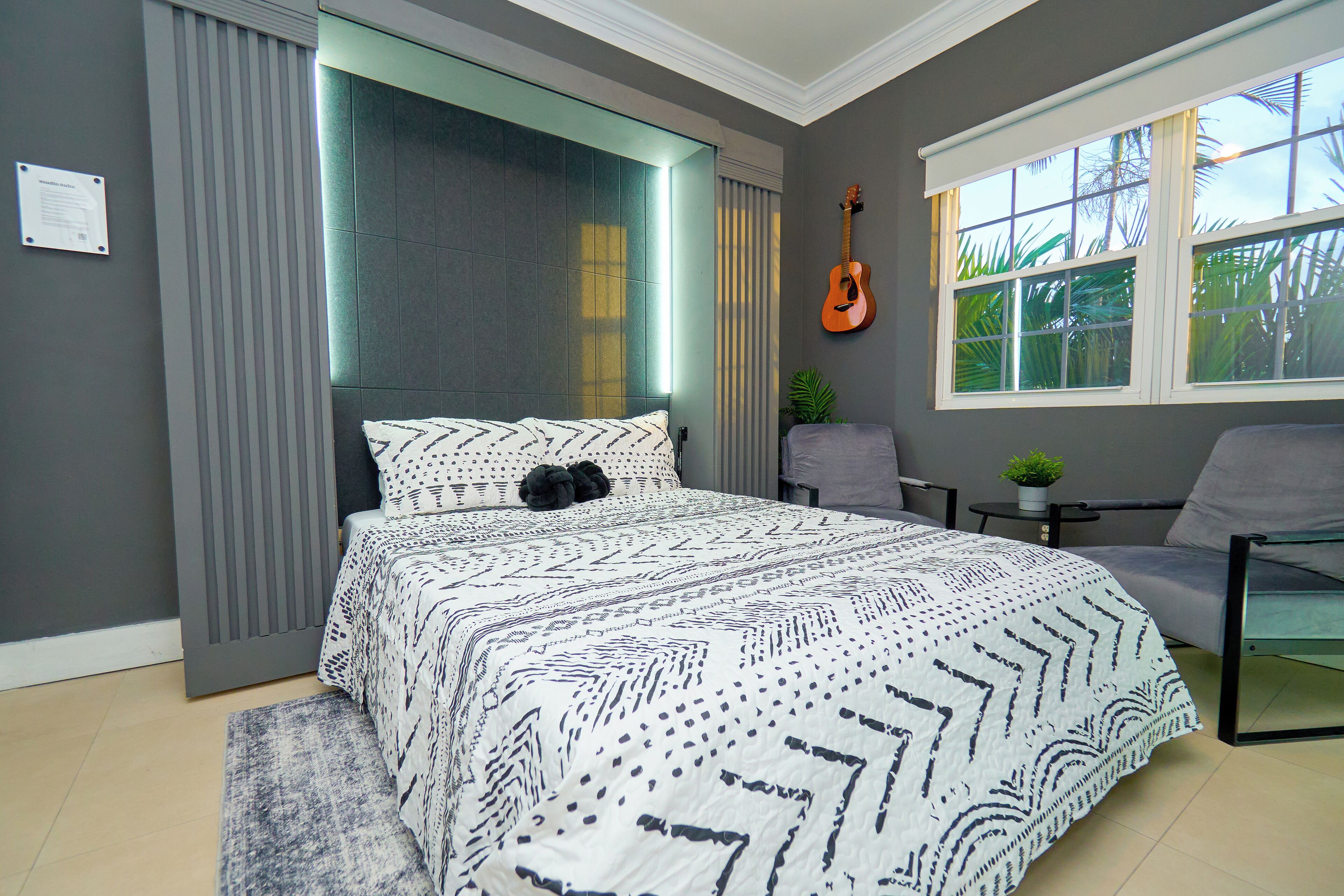 2 室のベッドルーム、デスク、アイロン / アイロン台、WiFi (無料)