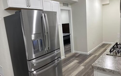 Charming 2-bedroom house in marvelous Denver with AC, WiFi