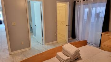 2 soveværelser, skrivebord, strygejern/strygebræt, Wi-Fi