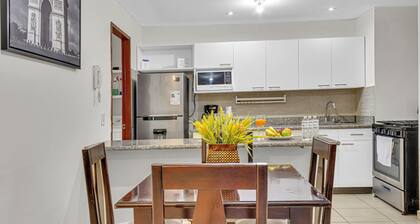 San Salvador Mountain & City Views Apartment