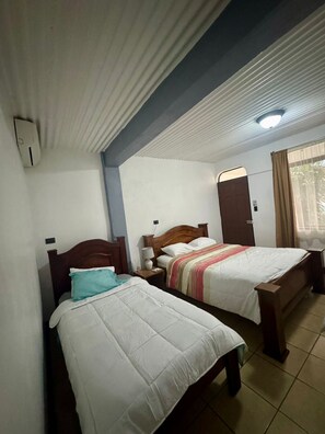 9 soverom og sengetøy