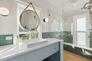 Handtücher, Seife, Toilettenpapier