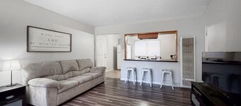 Cute two bedroom home in fantastic location!