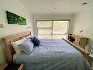 1 habitación, tabla de planchar con plancha, wifi y ropa de cama