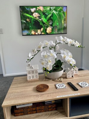 Interior - TSF Lodge: Your Secluded Sanctuary of Tranquility (Taupo)