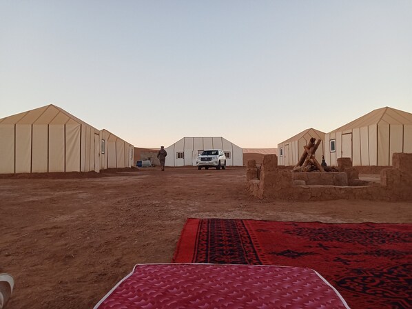 Front of property - BIVOUAC CÔTE-IRIKI (Allougoum)