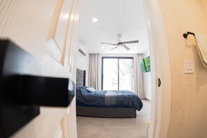4 室のベッドルーム、アイロン / アイロン台、WiFi、ベッドシーツ