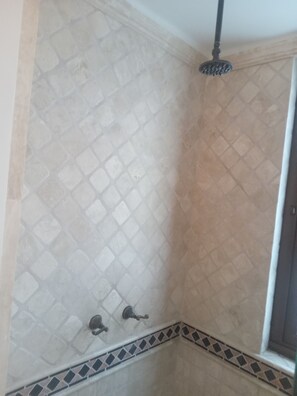 Villa, Ocean View | Bathroom | Free toiletries, hair dryer, slippers, towels - Hacienda La Ballena  (Cabo San Lucas)