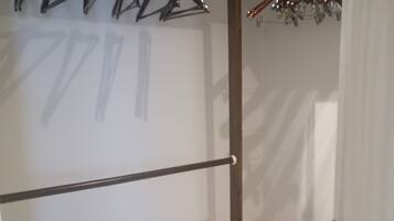 Villa, Ocean View | 4 bedrooms, in-room safe, laptop workspace, free WiFi