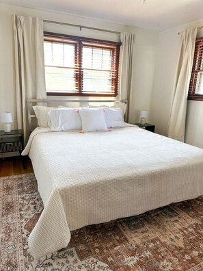 4 chambres, fer et planche à repasser, Wi-Fi