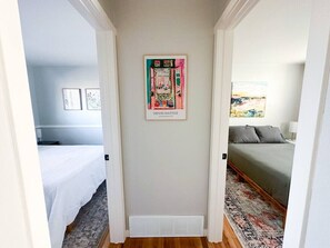 2 bedrooms, desk, iron/ironing board, free WiFi - The Thornton Retreat – Modern & Cozy Stay (Thornton)