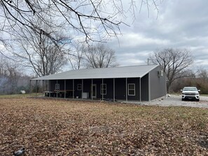 Exterior - Charming 4-bedroom country house with AC, WiFi in Benton (Benton)