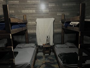 4 bedrooms, free WiFi, bed sheets - Charming 4-bedroom country house with AC, WiFi in Benton (Benton)