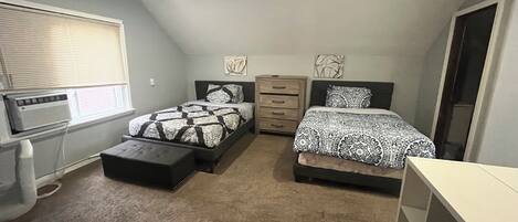 3 Schlafzimmer, Bügeleisen/Bügelbrett, WLAN, Bettwäsche