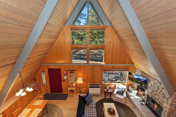 House, Multiple Beds, Patio, Mountain View (The Squirrel's Nest) | Living area | 50-inch flat-screen TV with digital channels, fireplace