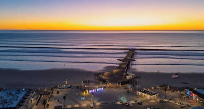 Casa do Sol by Avantstay Rooftop Deck w/ Ocean Views 2 Blocks to Beach!