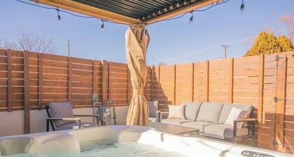 "Terracotta Suite" @ ArnoTriplex! Pet Friendly!