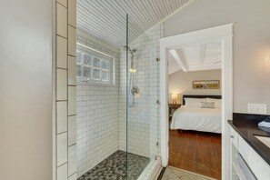 3 bedrooms, iron/ironing board, free WiFi, bed sheets - Pet Friendly, Heated Private Pool, Poolside Cabana w/ Projection TV (Saint Simons Island)