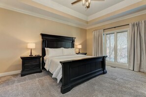 3 bedrooms, free WiFi, bed sheets - Starry Nights - Unforgettable Views, Steamy Hot Tub, Game Room + More! (Jasper)