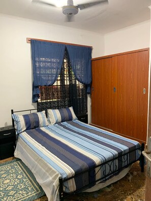 2 Schlafzimmer, Zimmersafe, Bügeleisen/Bügelbrett, kostenloses WLAN