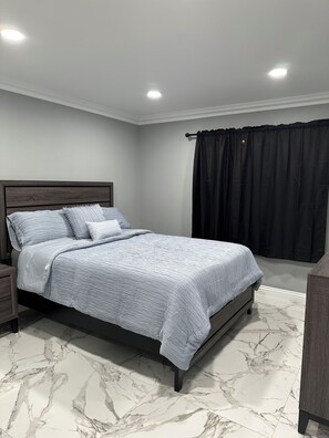4 bedrooms, WiFi, bed sheets