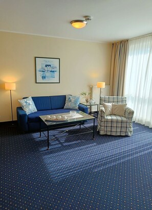 TV, stereo - "My time out" App. 202 - Private vacation apartment in a unique location directly on the (Zingst)