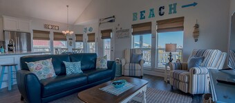 The Coast is Clear Great Home By Beach Bay