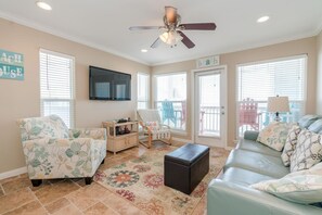 House, Accessible | 3 bedrooms - Steps to Pool and Beach Amazing Views From Two Balconies (Galveston)
