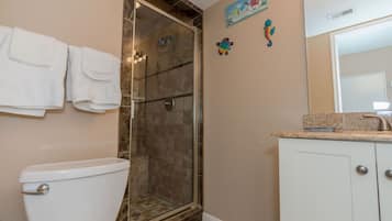 Apartment | Bathroom