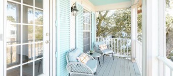 Coastal Retreat w Pool and MIL Suite!