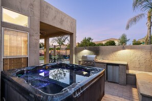 Terrace/patio - Sauna, fitness room, Hot Tub! (Scottsdale)