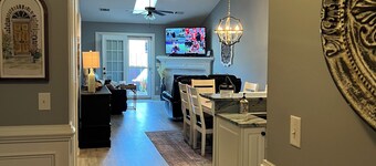 Luxurious 2 BR condo in North Augusta. Quiet, adjustable bed, power recliners