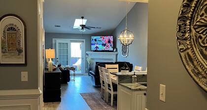 Luxurious 2 BR condo in North Augusta. Quiet, adjustable bed, power recliners