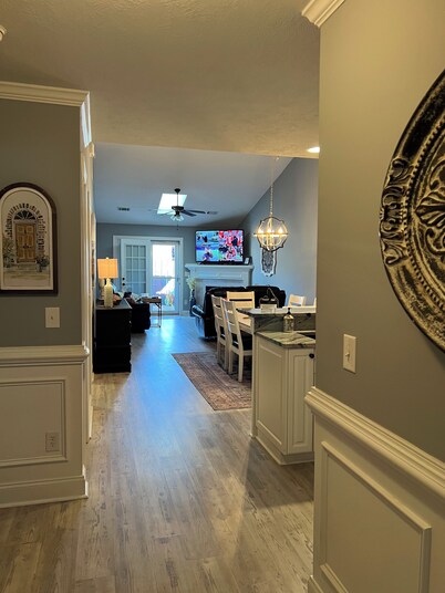 Luxurious 2 BR condo in North Augusta. Quiet, adjustable bed, power recliners