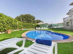 Pool - Beautiful private villa for 10 people with WIFI, private pool, TV and patio (Vidreres)
