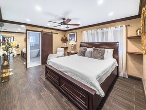 5 bedrooms, iron/ironing board, WiFi, bed sheets - Beautiful 4-bedroom house in Heart of  Miami Gardens with POOL, AC and WiFi (Miami Gardens)