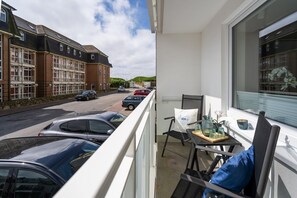 Property grounds - Möwe - Modern, freshly renovated 2-room apartment with balcony and WLAN in (Sylt)