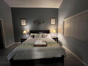 4 bedrooms, iron/ironing board, free WiFi, bed sheets
