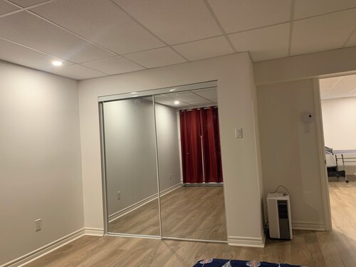 Spacious basement in nice area