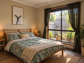Unclassified image, 5 of 24, button - Beachside Retreat - Rosebud (Rosebud)