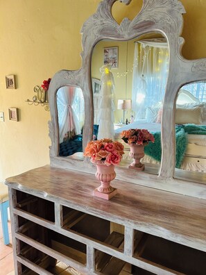 3 chambres, fer et planche Ă repasser, Wi-Fi, draps fournis