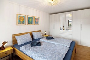 1 soverom, strykejern/-brett, wi-fi (inkludert) og sengetøy