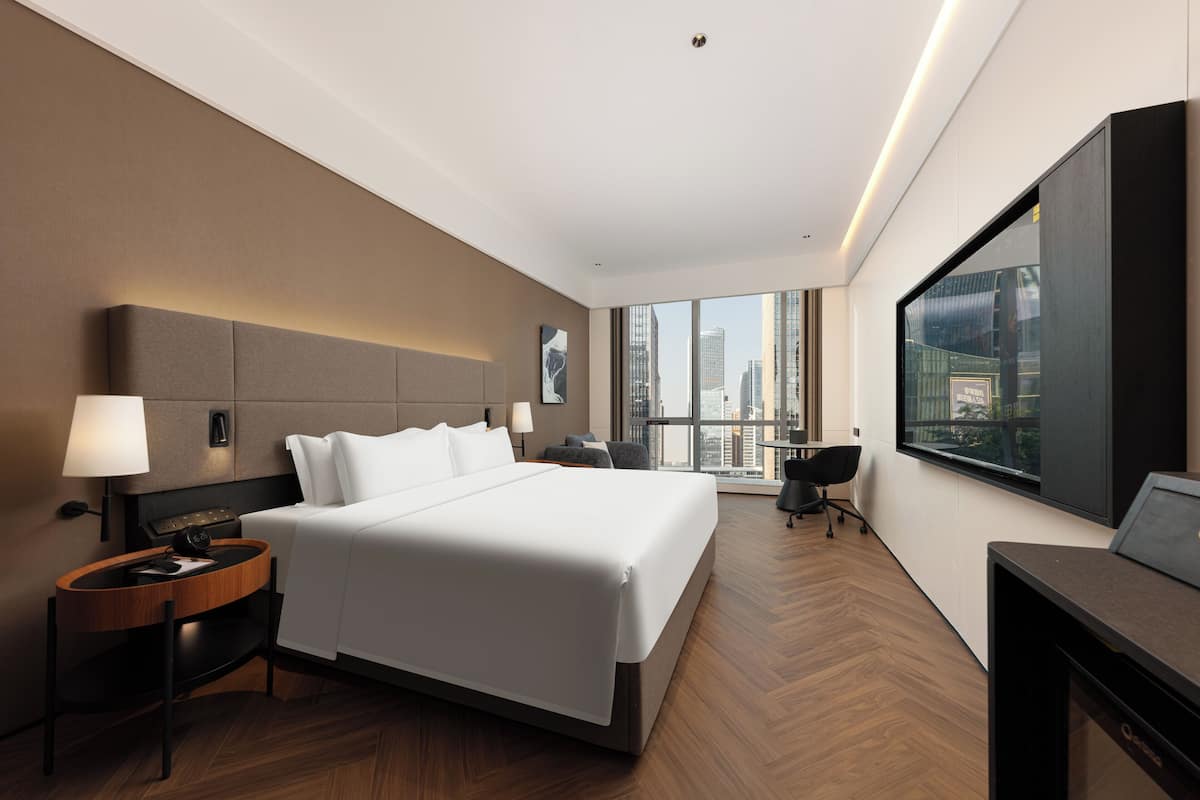 Executive Double Room, 1 King Bed, Private Bathroom, City View
