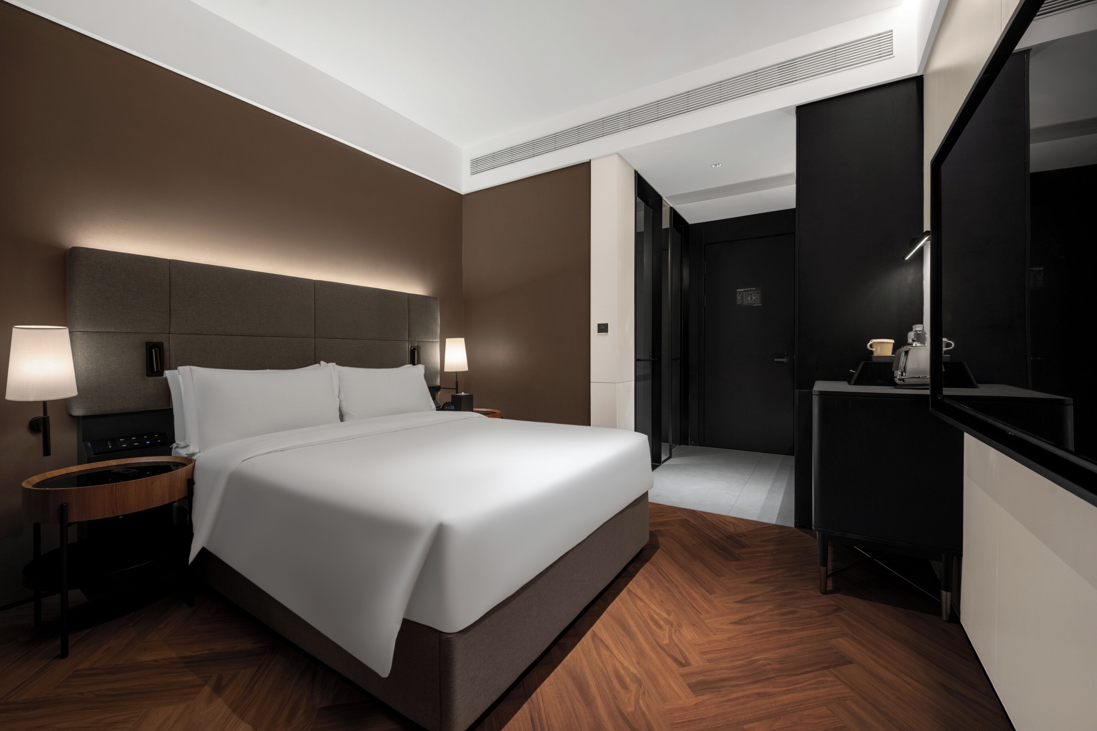 Pillow-top beds, free minibar, desk, laptop workspace