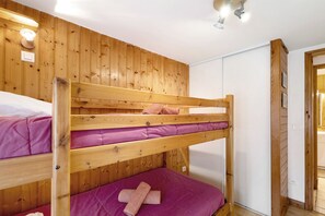 2 Schlafzimmer, Bügeleisen/Bügelbrett, kostenloses WLAN