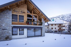 Exterior - Apartment 'Strato 8' with Mountain View, Balcony and Wi-Fi (Valloire)