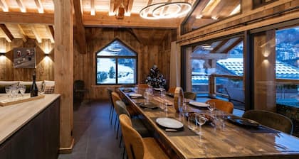 Chalet '-Spa Le Cervin' avec vue sur la montagne, terrasse privée et Wi-Fi